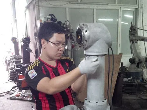Việt Nam chế tạo robot thay thế cánh tay người